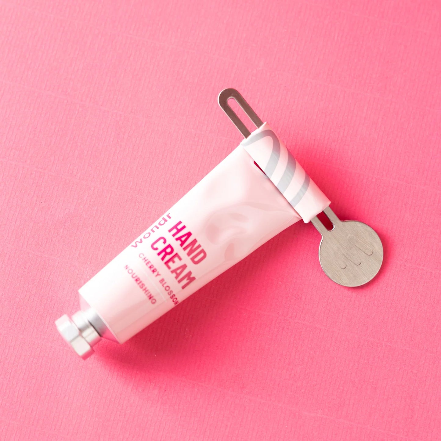 WONDR - tube squeezer