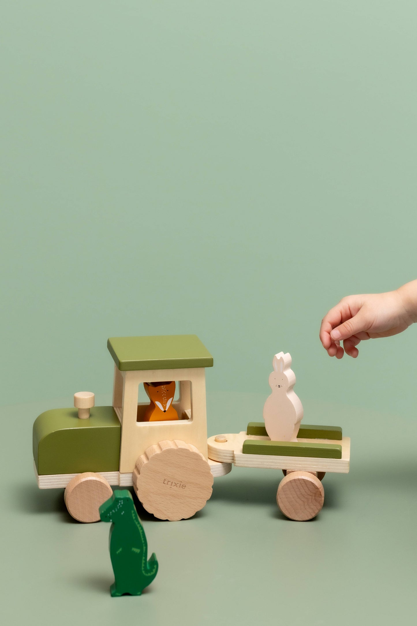 Trixie - houten tractor met aanhangwagen