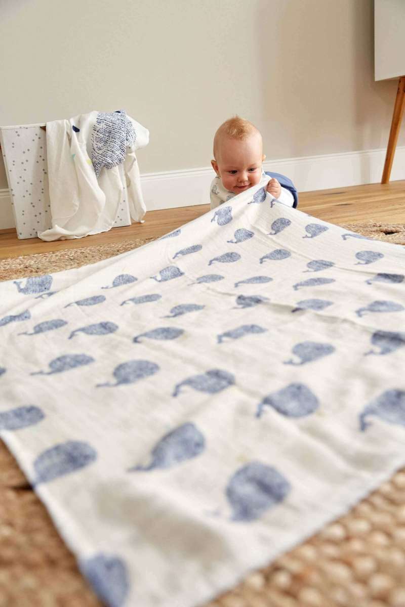 Lässig - heavenly soft swaddle XL whale - 2 stuks