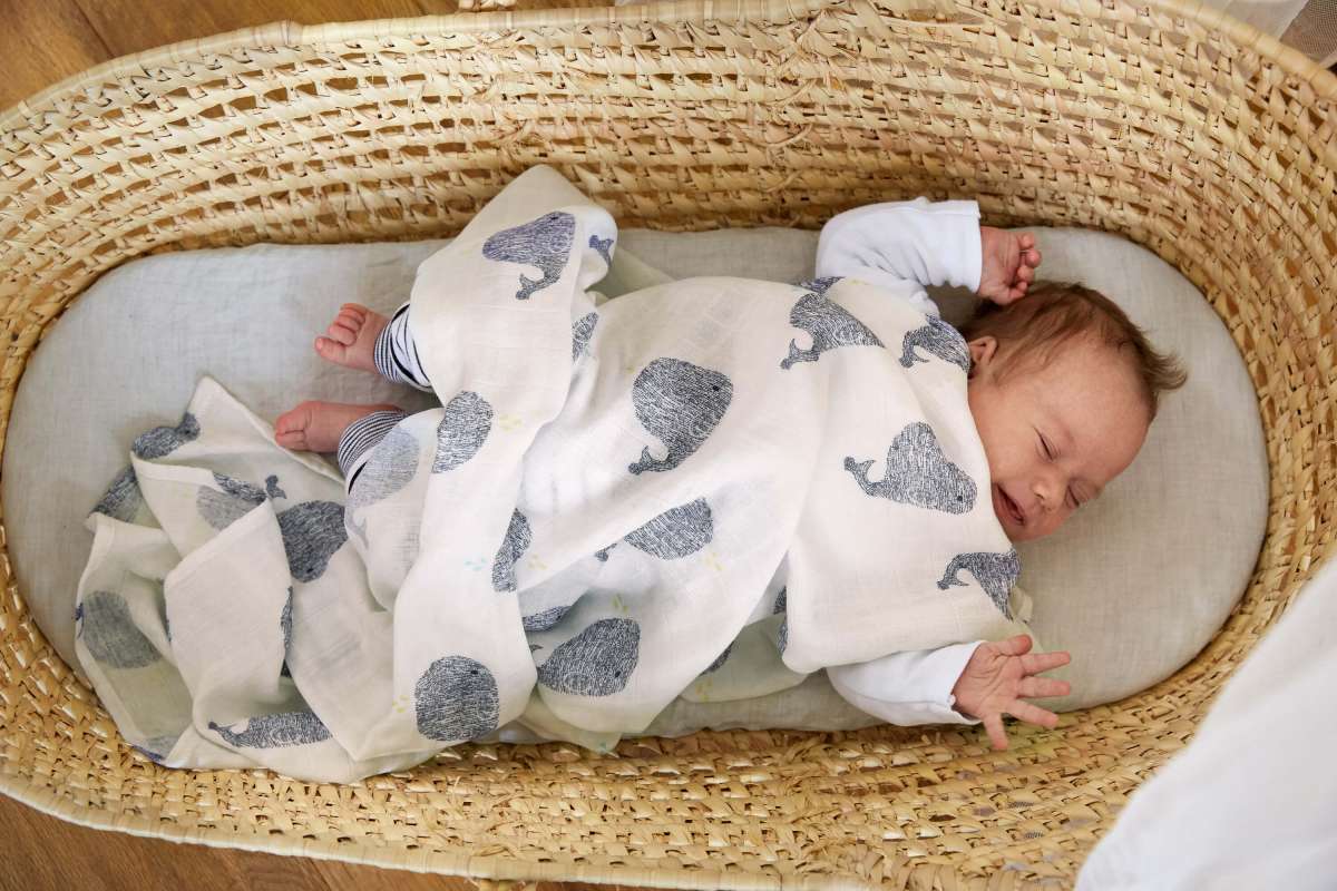 Lässig - heavenly soft swaddle XL whale - 2 stuks